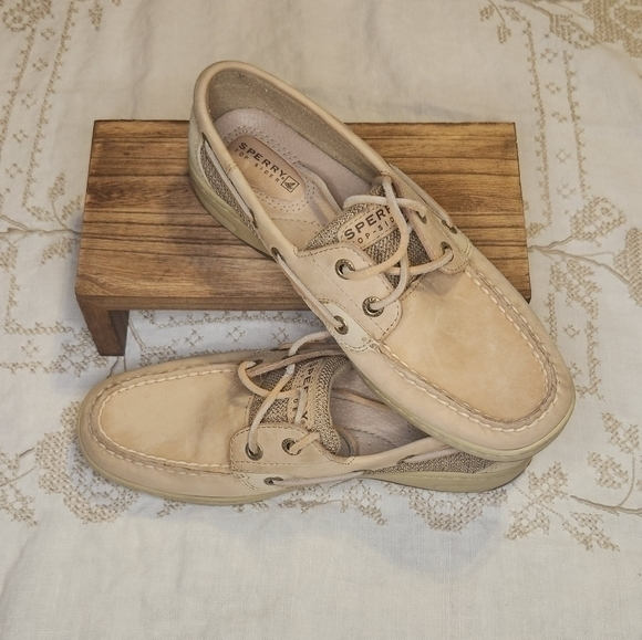 Sperry Shoes - Sperry Top Siders Women's 7 leather adjustable laces GUC Boat‎ Shoes Preppy